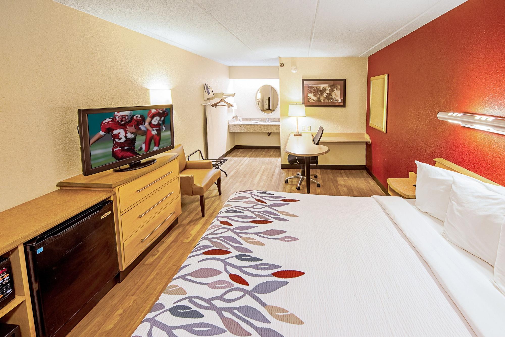 Red Roof Inn Boston - Southborough/Worcester Exterior photo