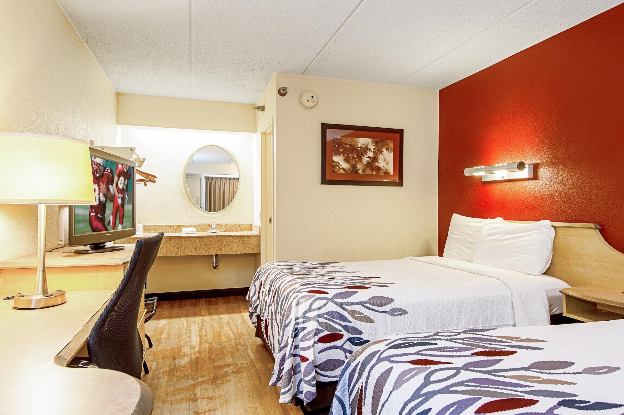 Red Roof Inn Boston - Southborough/Worcester Exterior photo