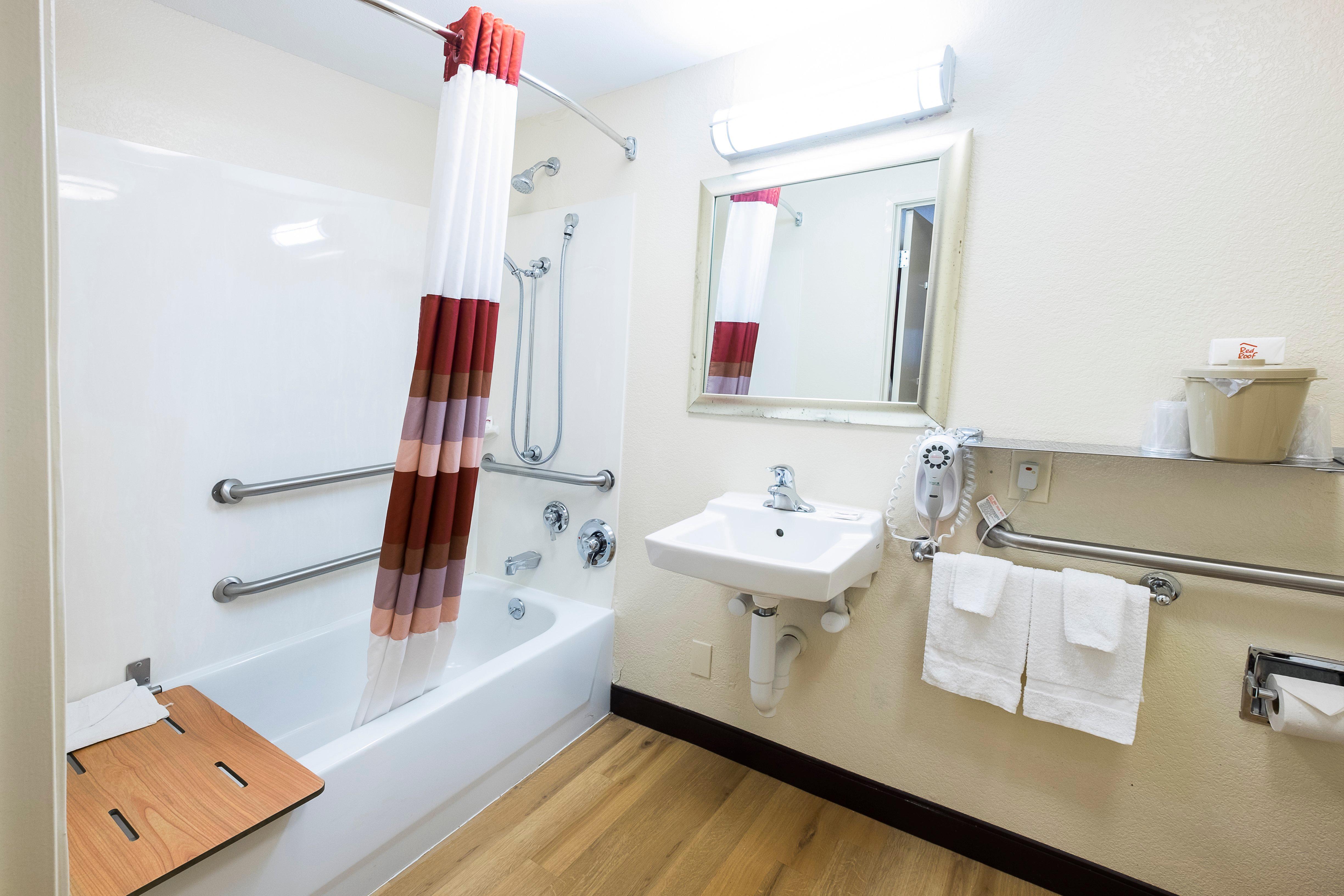 Red Roof Inn Boston - Southborough/Worcester Exterior photo