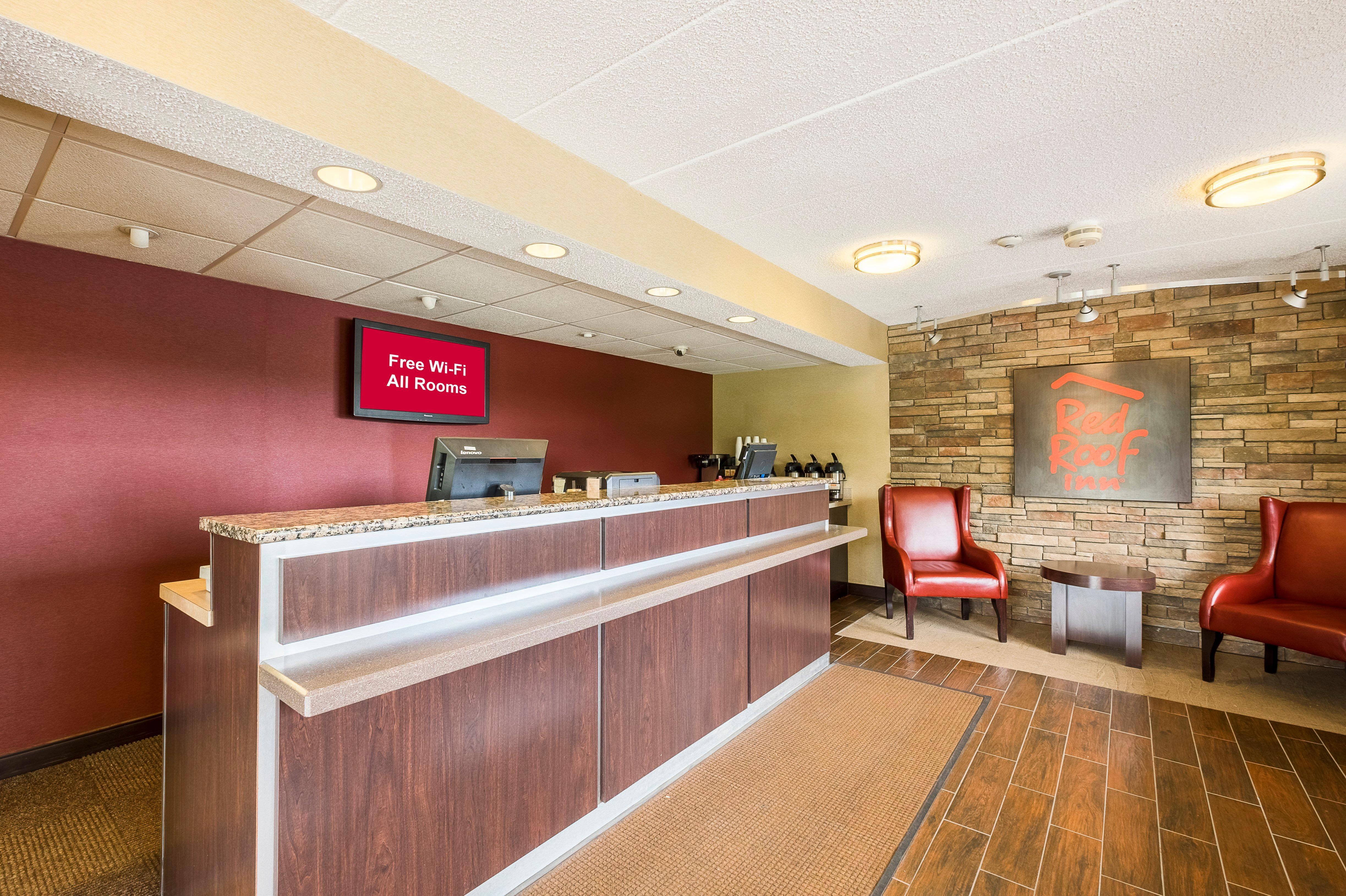 Red Roof Inn Boston - Southborough/Worcester Exterior photo