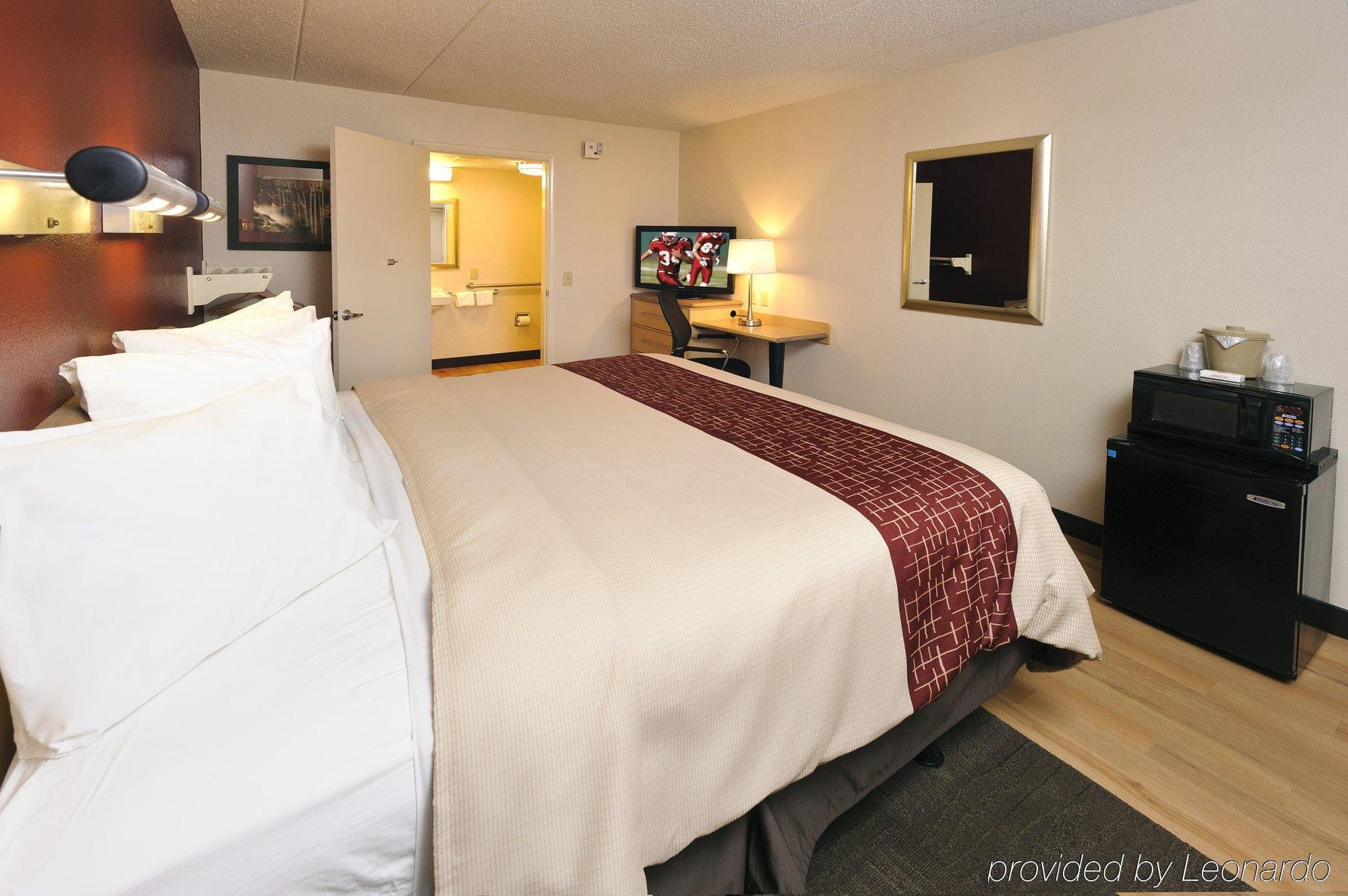 Red Roof Inn Boston - Southborough/Worcester Exterior photo